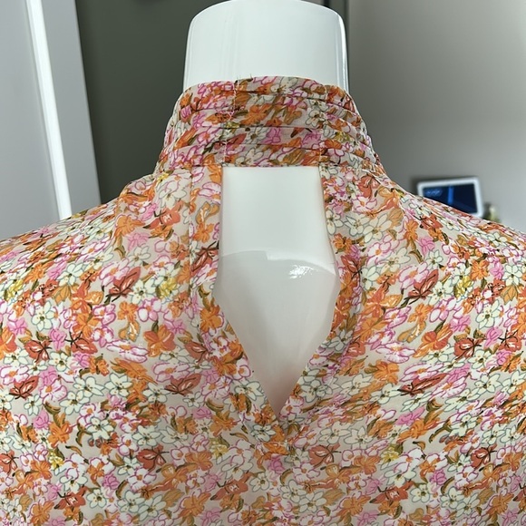 Bishop + Young Keyholes Blouse - Picture 10 of 14